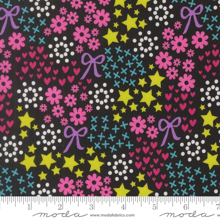 Makers Delight Super Black fabric 28100 23