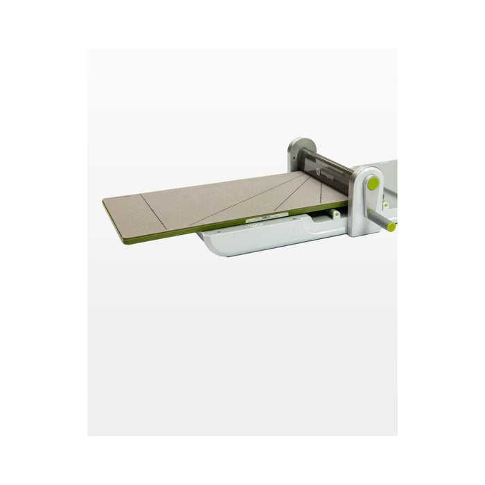 AccuQuilt GO! Strip Cutter 2 3/4” (2 1/4” Finished) 3 Strips