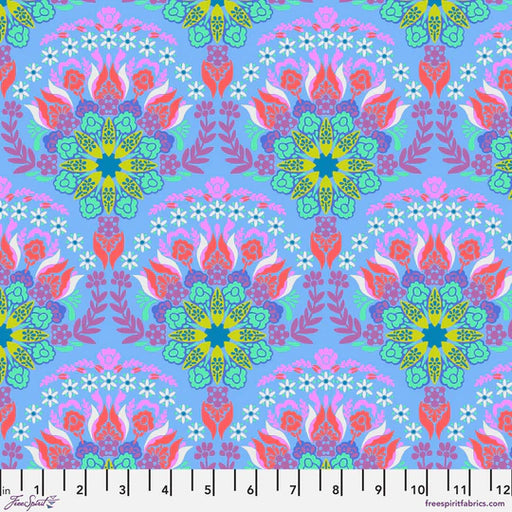 Anna Maria Fluent Small Incarnation Morning quilting fabric - PWAH186.MORNING
