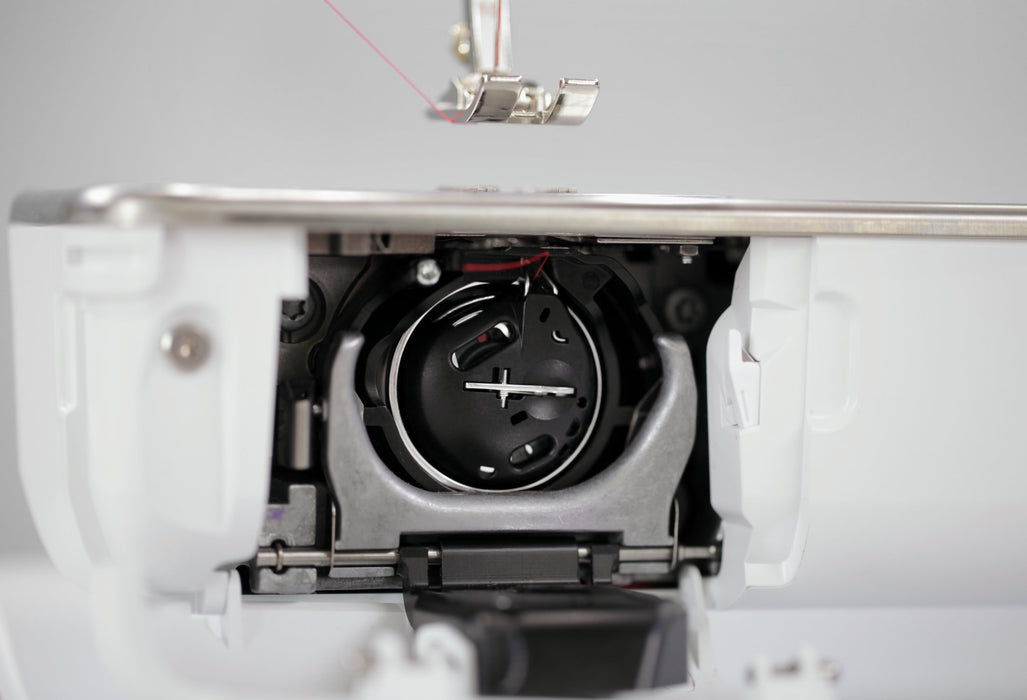 Bernina 770 QE PLUS E (BSR Standard)