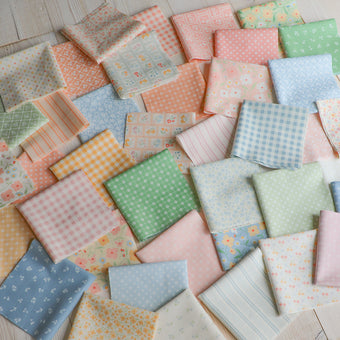 Cottage Charm Fat Quarter Bundle 31750AB
