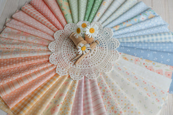 Cottage Charm Fat Quarter Bundle 31750AB