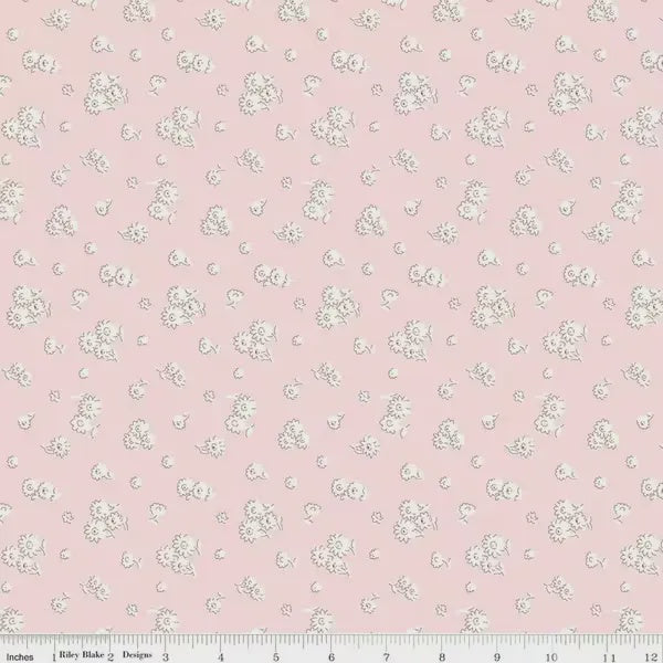 Everlasting Tumbling Daisy in B fabric yardage