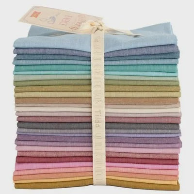 Tilda Chambray Fat Quarter Bundle 28pc 20x22in