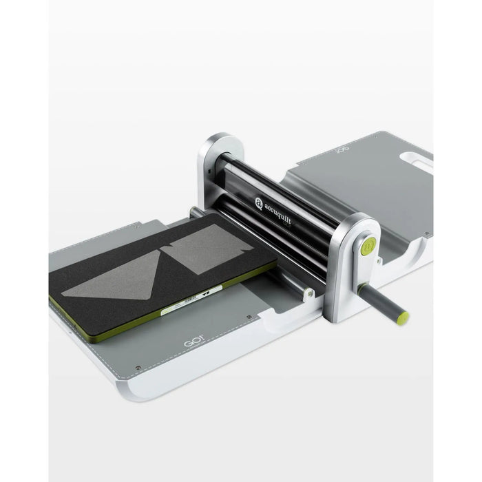 AccuQuilt GO! Flying Geese 3 1/2” x 6 1/2” (3” x 6” Finished)