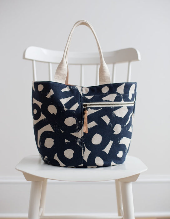 Crescent Tote by Noodlehead Class