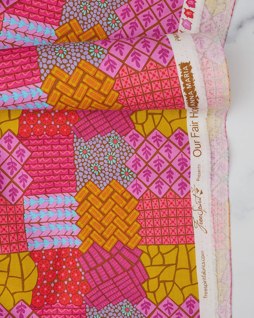 Walkway Caramel quilting fabric from the Our Fair Home collection by Anna Maria Horner